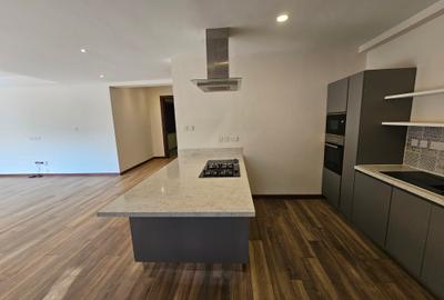 3 Bed Apartment with En Suite in Westlands Area - 2