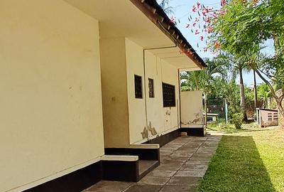 4 Bed Villa with En Suite at Nyali