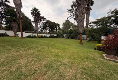 5 Bed Townhouse with En Suite in Runda - 2