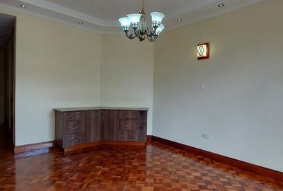 5 Bed House with En Suite in Kitisuru - 3