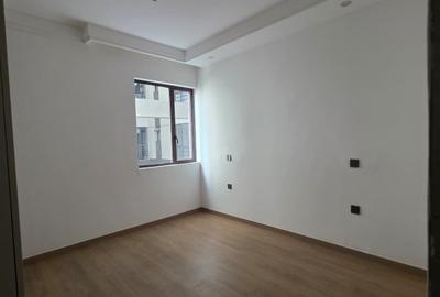 3 Bed Apartment with En Suite in Riverside - 2