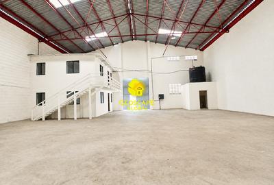 12,500 ft² Warehouse with Fibre Internet in Mombasa Road