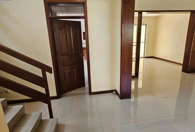 4 Bed Townhouse with En Suite in Lavington - 4