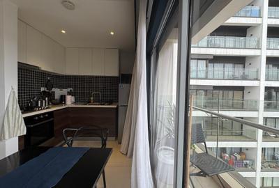 Serviced 1 Bed Apartment with En Suite in Lavington - 4