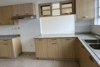 3 Bed Apartment with En Suite at 2026-438 - 3