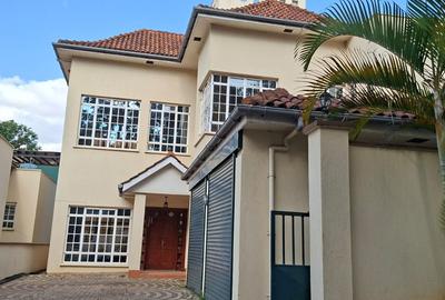 4 Bed Townhouse with En Suite in Kyuna - 4