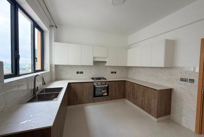 3 Bed Apartment with En Suite at Brookside - 3