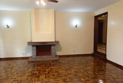 5 Bed House with En Suite at Nyari Central - 4