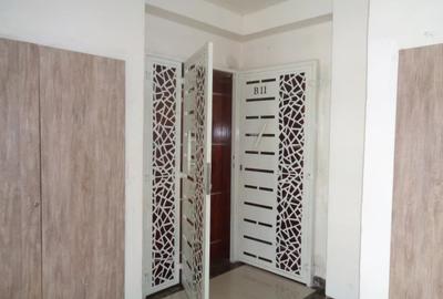 3 Bed Apartment with En Suite in Lavington - 2