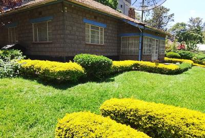 0.5 ha Commercial Property with Parking at Peponi Road