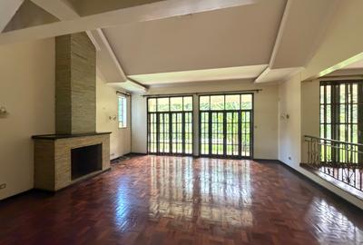 4 Bed Townhouse with En Suite at Rosslyn - 2