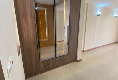 3 Bed Apartment with En Suite in Kilimani