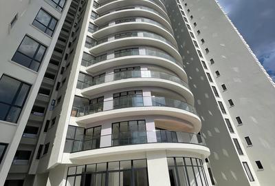 Serviced 3 Bed Apartment with En Suite in Riverside