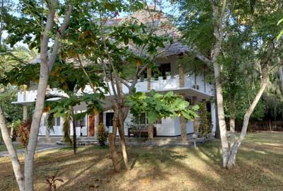 5 Bed Villa with En Suite at Goroda Watamu - 3