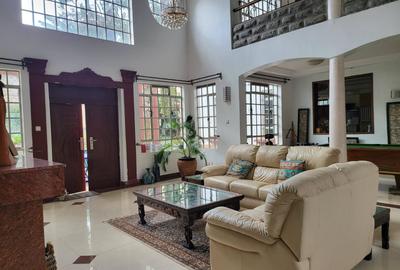 6 Bed House with En Suite in Nyari - 3