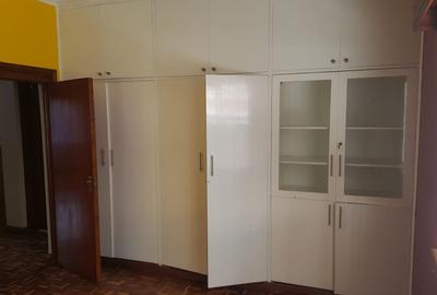 1,550 ft² Office with Parking at Argwings Kodhek - 4