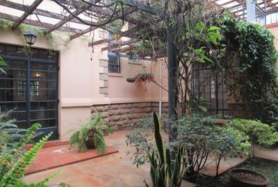 4 Bed Villa with En Suite at Runda - 2