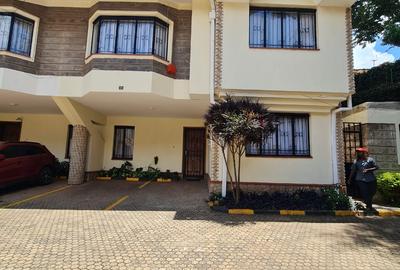 4 Bed Townhouse with En Suite at Off Brookside Drive