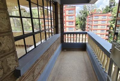 3 Bed Apartment with En Suite in Kileleshwa - 4