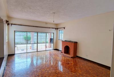 5 Bed Townhouse with En Suite in Kilimani - 3