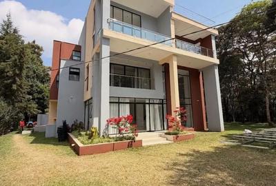 5 Bed Townhouse with En Suite in Karen