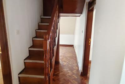 4 Bed Apartment with Borehole in Lavington - 4
