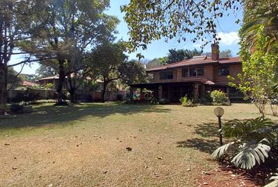 5 Bed Townhouse with En Suite in Runda - 2