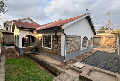 4 Bed House with En Suite at Karen End - 3