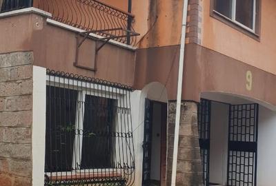 4 Bed Villa with En Suite at Lenana