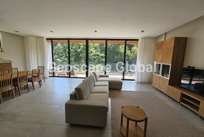 4 Bed Apartment with En Suite in Spring Valley - 2