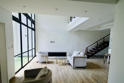 4 Bed Apartment with En Suite at 2026-382 4 Bed - 4