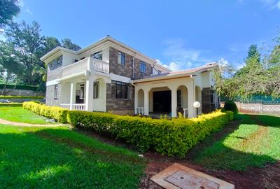 5 Bed House with En Suite in Runda