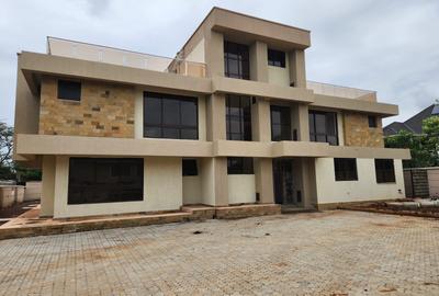 6 Bed Villa at Karen