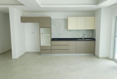 2 Bed Apartment with En Suite at Off Links Road - 4
