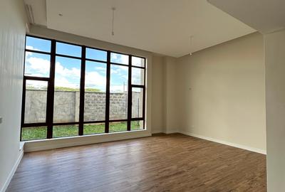 4 Bed Villa with En Suite in Langata - 3