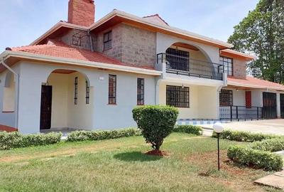 5 Bed House with En Suite at Runda - 2