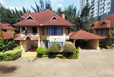 5 Bed Villa with En Suite in Kileleshwa