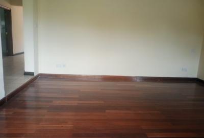 4 Bed Villa with En Suite in Westlands Area - 3