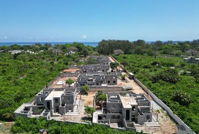3 Bed Villa with En Suite at Diani Beach Road - 4