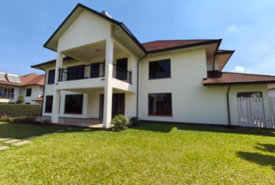 4 Bed Townhouse with En Suite in Kiambu Road