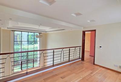 4 Bed Townhouse with En Suite at Lavington Green - 4