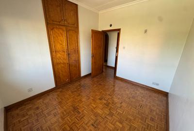 900 ft² Commercial Property with Parking at Old Waiyaki Way - 4