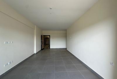 3 Bed Apartment with En Suite at Parklands - 4