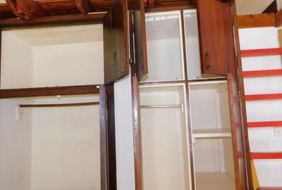 4 Bed House with En Suite in Nyali Area - 4