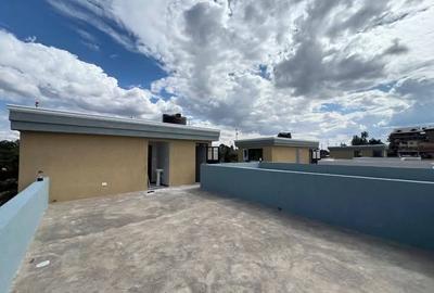 4 Bed House with En Suite at Riverside Drive - 3