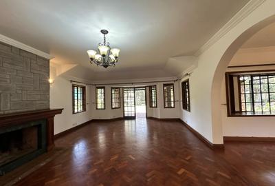 5 Bed House with En Suite in Runda - 3