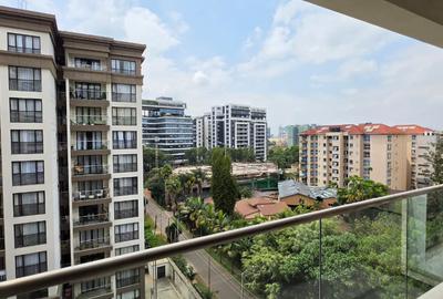 Serviced 3 Bed Apartment with En Suite at Riverside - 2