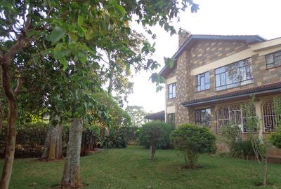7 Bed House with En Suite in Nyari - 4