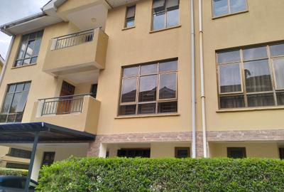 5 Bed Townhouse with En Suite in Lavington