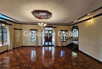 4 Bed House with En Suite in Runda - 3